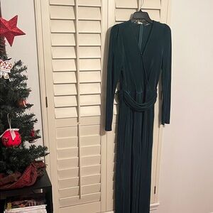 4/$25 SALE Elegant Emerald Green Long Sleeve Christmas jumpsuit